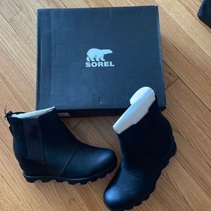 NWT Sorel Joan of Arctic Wedge II Boot Black Sz 9